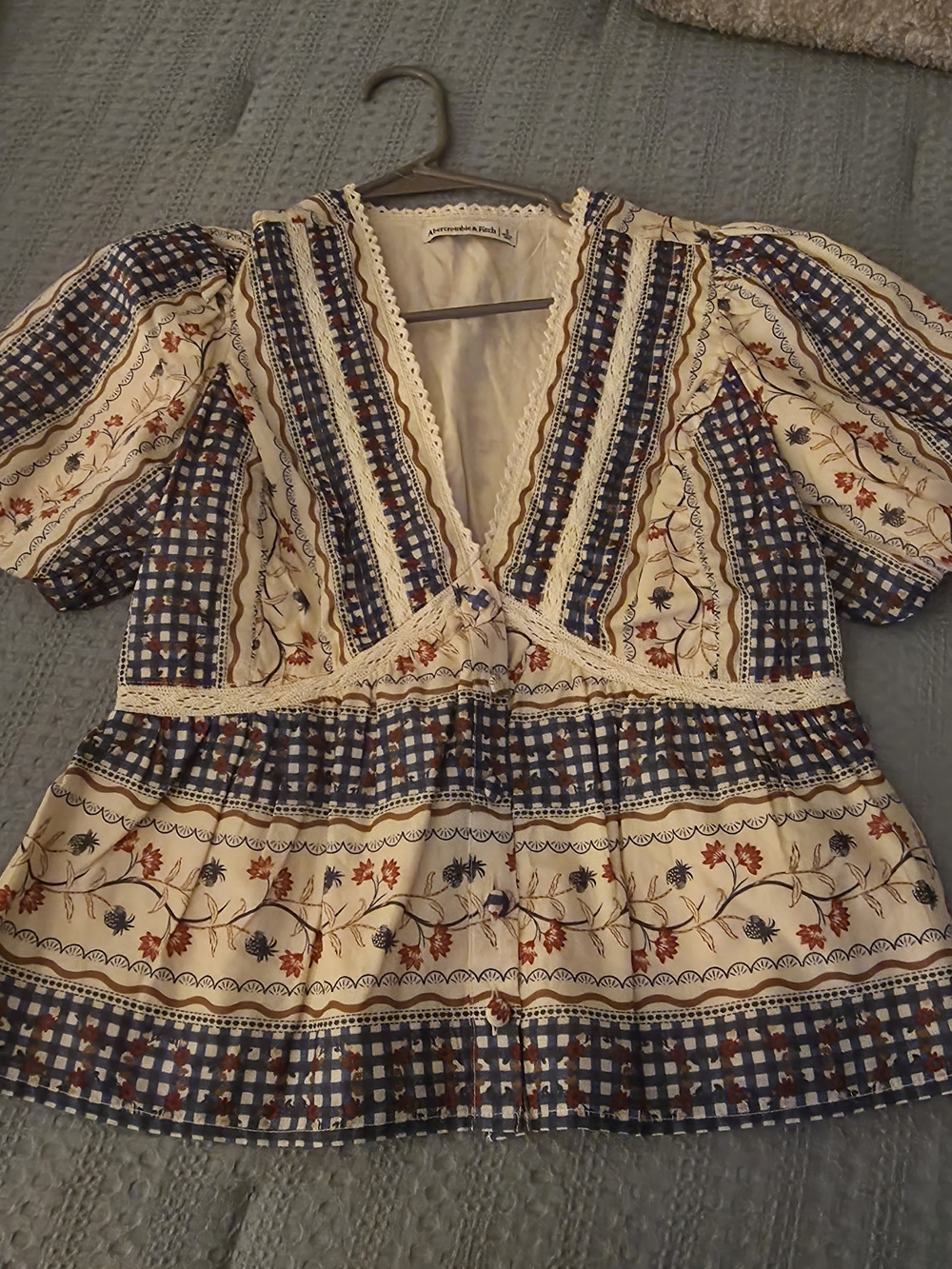 Abercrombie & Fitch Cream and Navy Floral-Striped Peasant Blouse